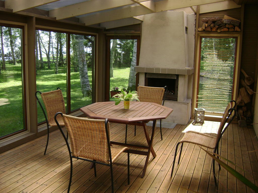 Mere Holiday House Salme Quarto foto